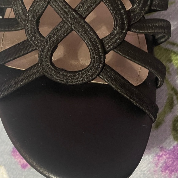 Impo Black Strappy Sandals 10 - Picture 16 of 16
